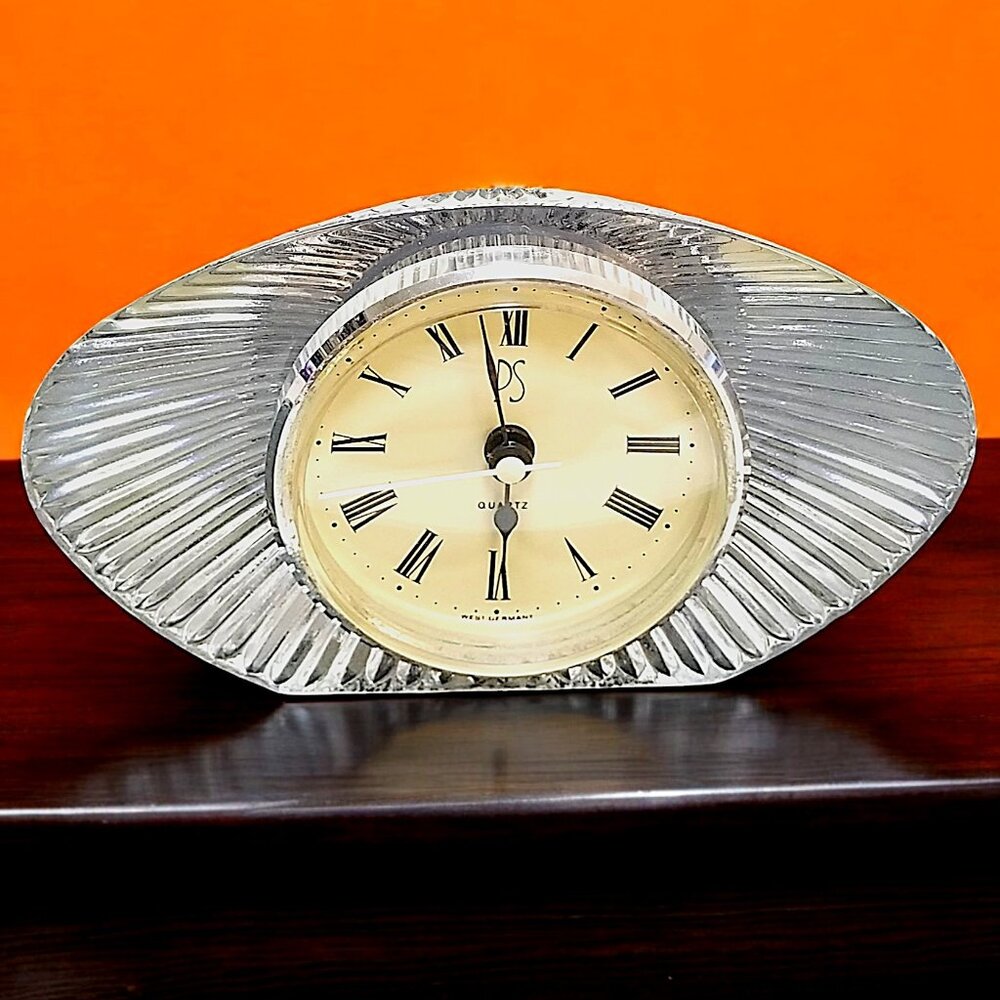 Anna Hutte Bleikristal Mantel Clock Quartz Lead Crystal 24 % Pbo West Germany